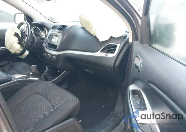 3C4PDCAB0DT557763: 41991525