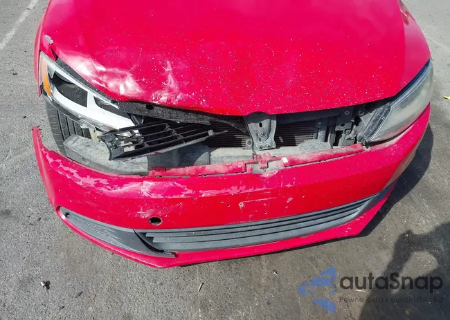 3VW2K7AJ0BM374480: 41991660