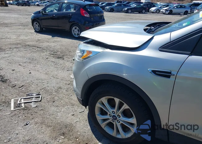 1FMCU9GD0HUB03322: 41991735