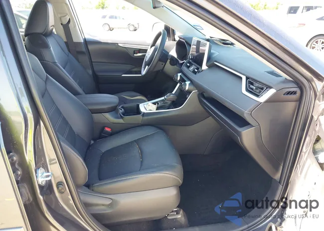 2T3C1RFV0RW342137: 41991758