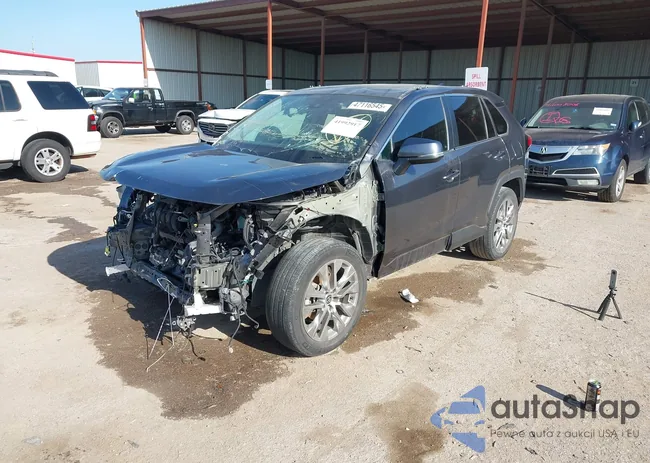 2T3C1RFV8MC135182: 41992917