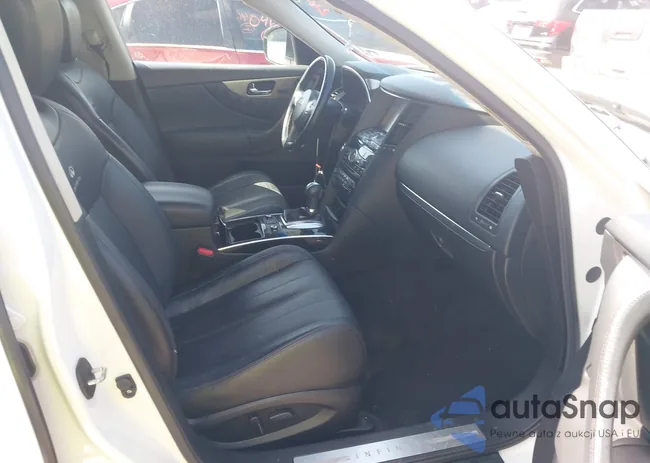 JN8CS1MW7EM413033: 41993136