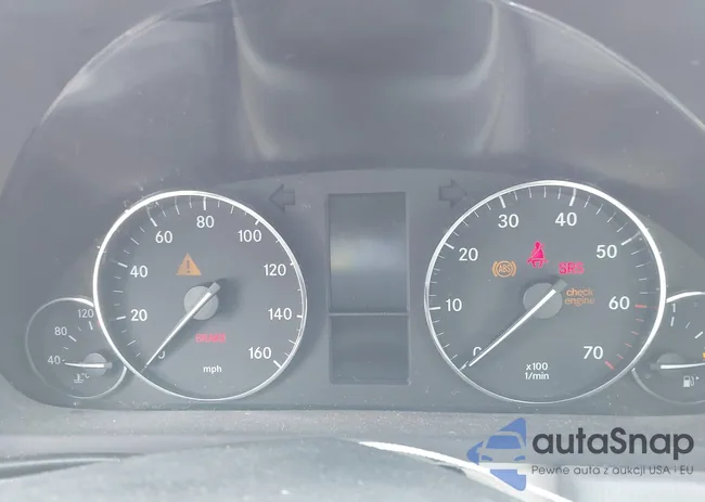 WDBRF40J95F691358: 41992861