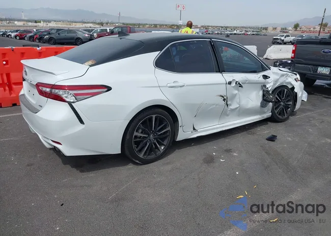 4T1B61HK0KU824932: 41993532