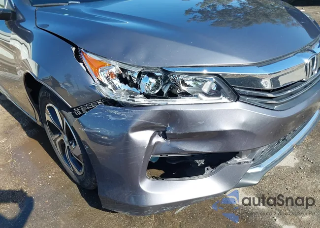 1HGCR2F30HA104513: 41993568