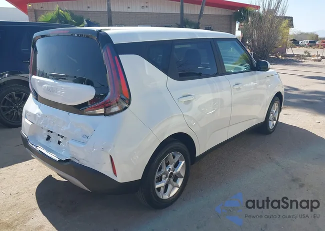 KNDJ23AU2R7905975: 41993764