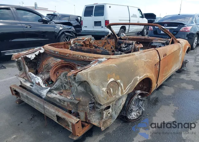 1FAFP45X2YF280330: 41993840