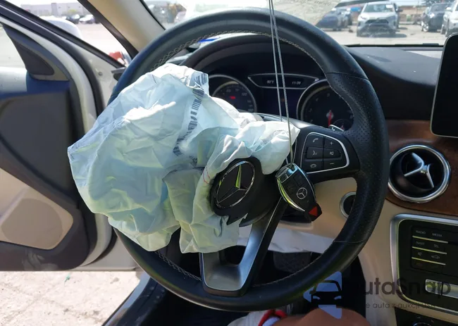 WDCTG4EB4KJ601901: 41994958