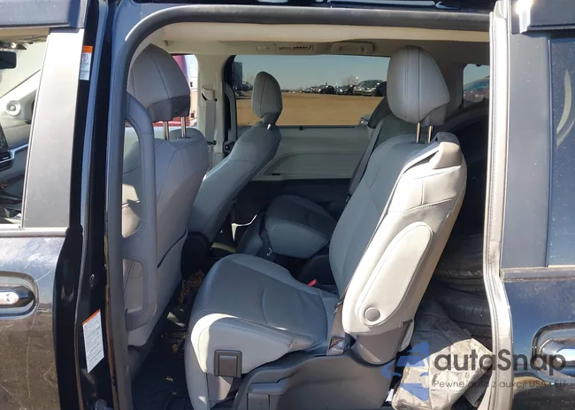 5TDZSKFC8RS145490: 41995117