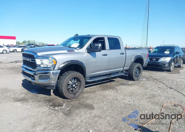 3C6UR5CJ5RG276442: 41995189