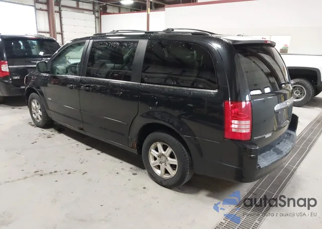 2A8HR54P68R757380: 41995218