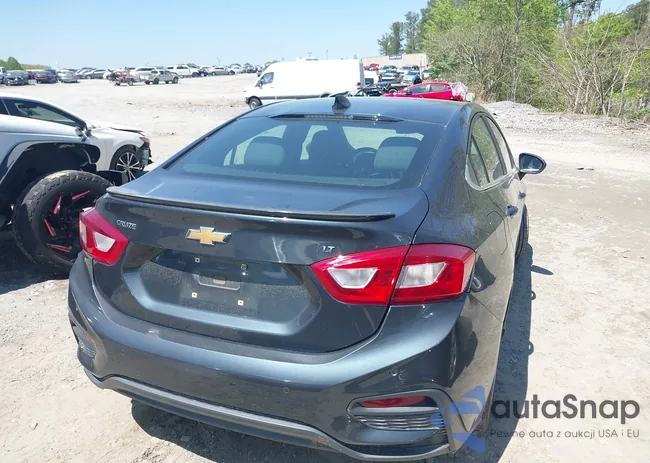 1G1BE5SM0J7143782: 41994649