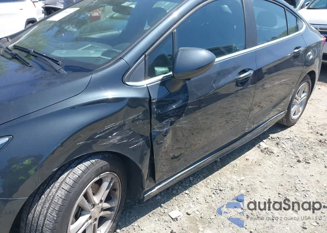 1G1BE5SM0J7143782: 41994649