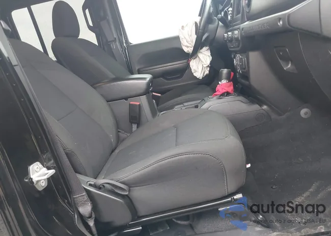 1C4HJXDM8NW135415: 41994714