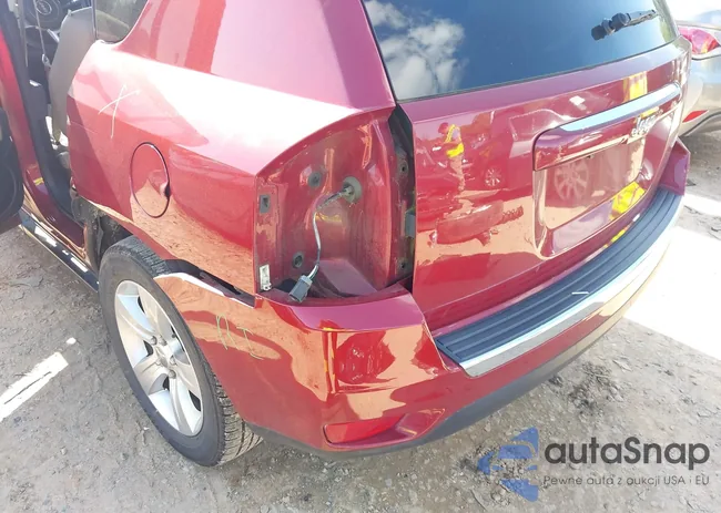 1C4NJCEA7GD643132: 41994892