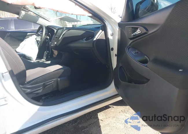 1G1ZB5ST2JF278282: 41995956