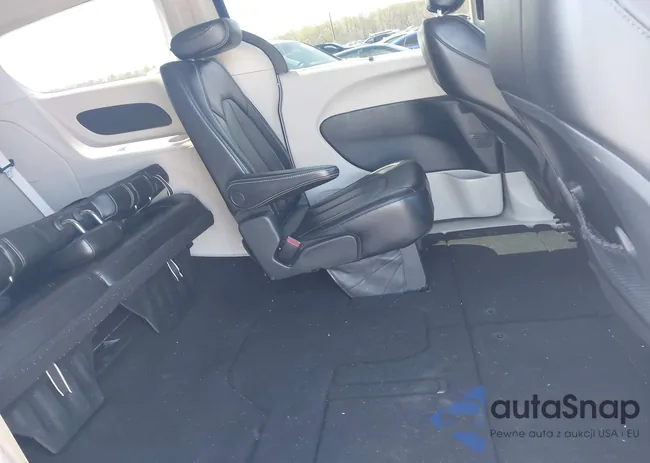 2C4RC1DGXLR198575: 41996020