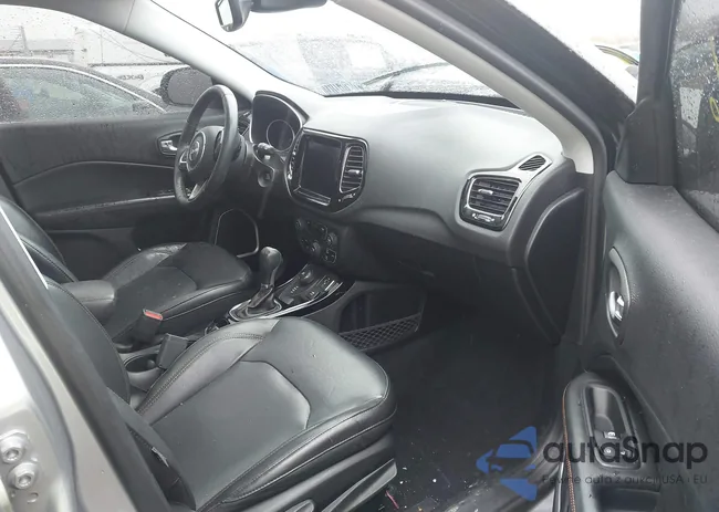 3C4NJDCB5JT362398: 41996346