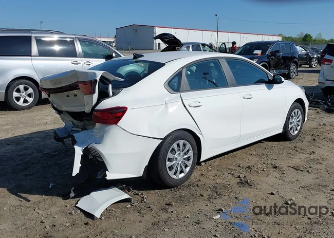 3KPF24AD2RE814071: 41996488