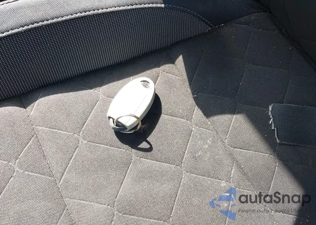 3N1CP5CU2JL543393: 41995861