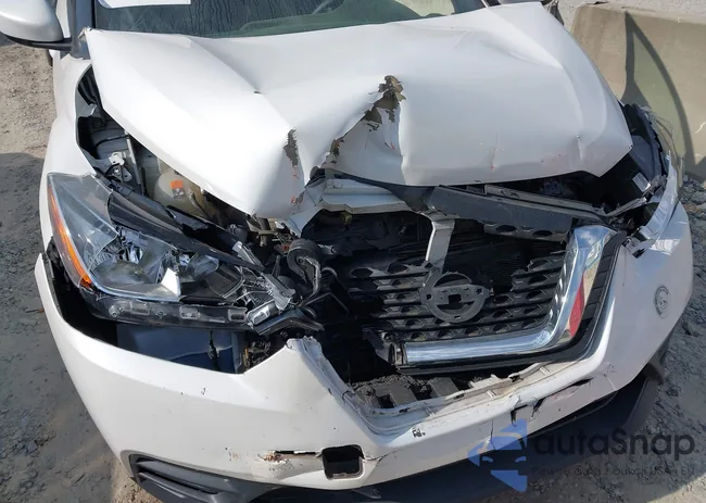 3N1CP5CU2JL543393: 41995861