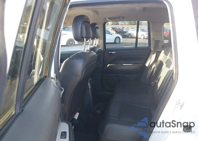 1C4NJDEB0GD637946: 41997011