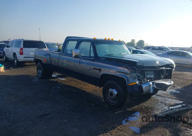 1GCHC33W6GS202609: 41997169