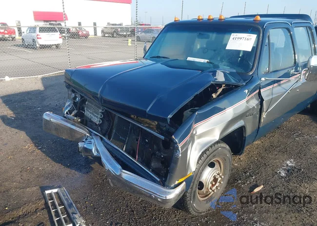 1GCHC33W6GS202609: 41997169