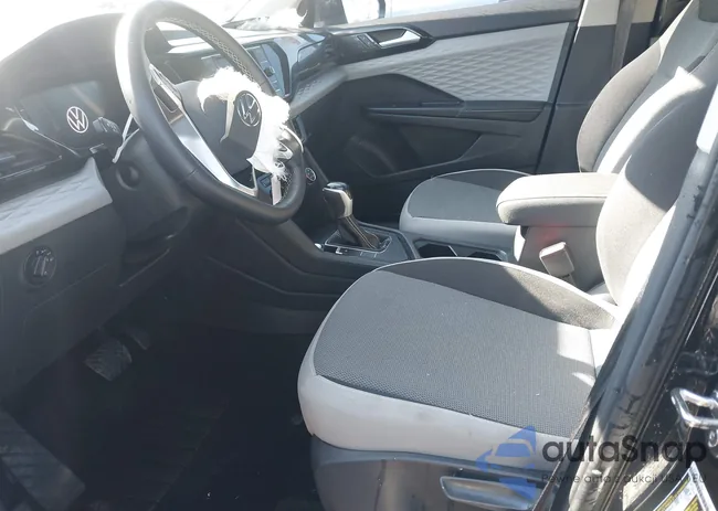 3VV5X7B20RM101513: 41997278