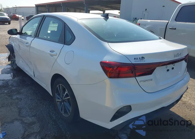 3KPF24AD7PE688495: 41997411