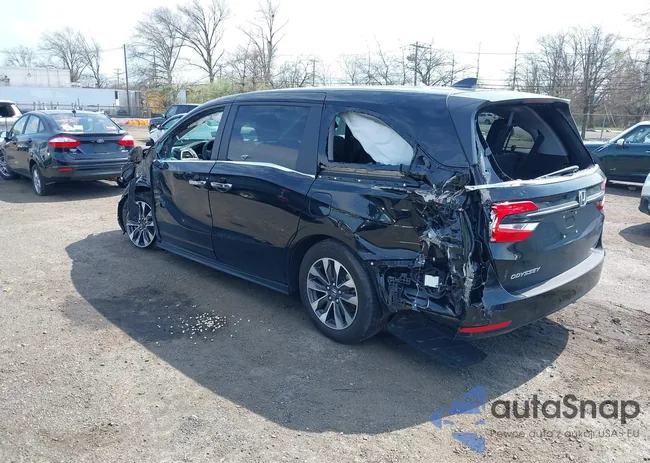 5FNRL6H68RB061136: 41996782