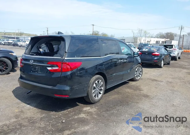 5FNRL6H68RB061136: 41996782