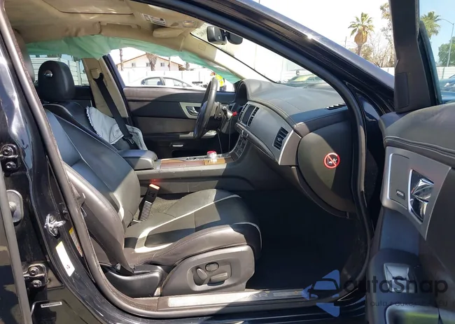 SAJWA0F77F8U88693: 41996802