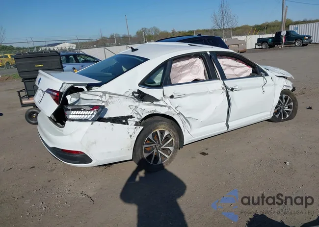 3VW5M7BU5PM021627: 41998308