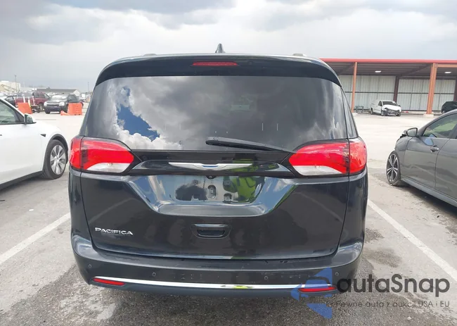 2C4RC1BG9JR120790: 41998460