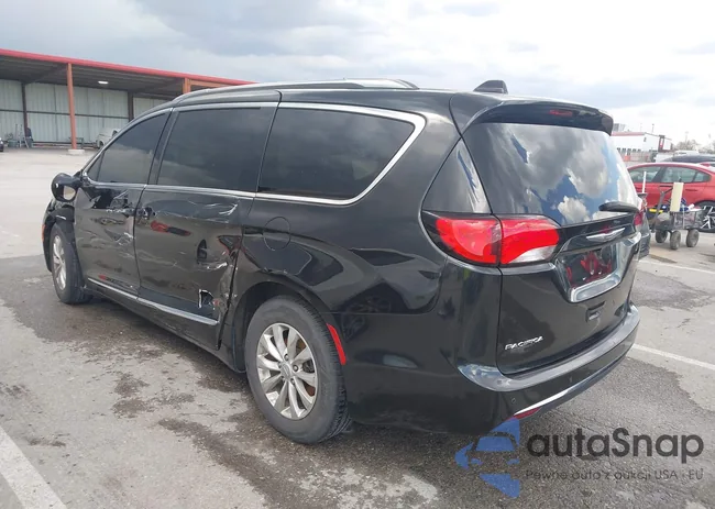 2C4RC1BG9JR120790: 41998460