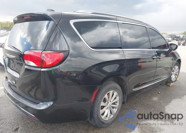 2C4RC1BG9JR120790: 41998460