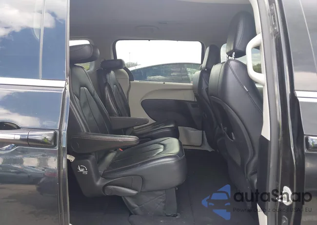 2C4RC1BG9JR120790: 41998460