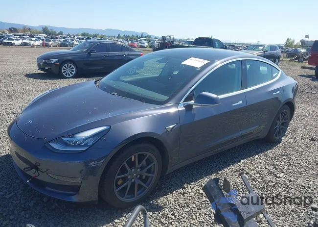 5YJ3E1EA0KF411103: 41997643