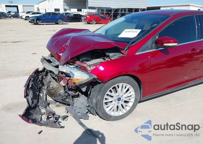 1FADP3J24HL244488: 41997654