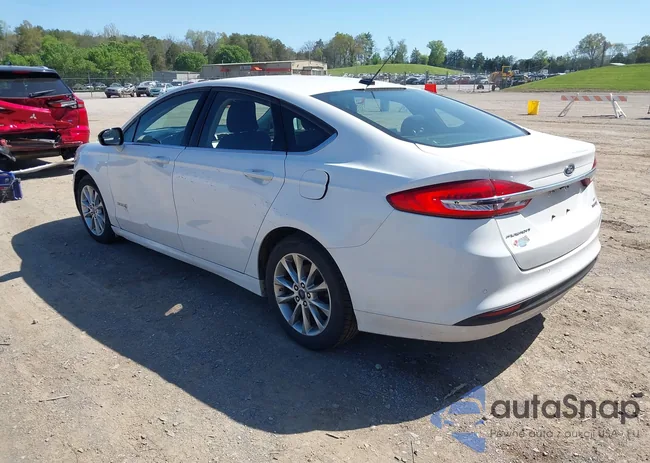 3FA6P0LU8HR396572: 41997684