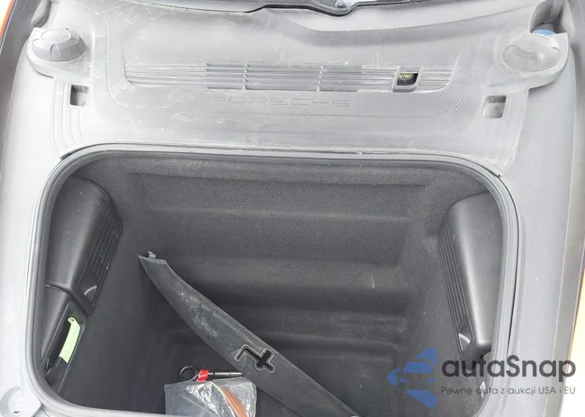 WP0CA2A81JS210719: 41998898