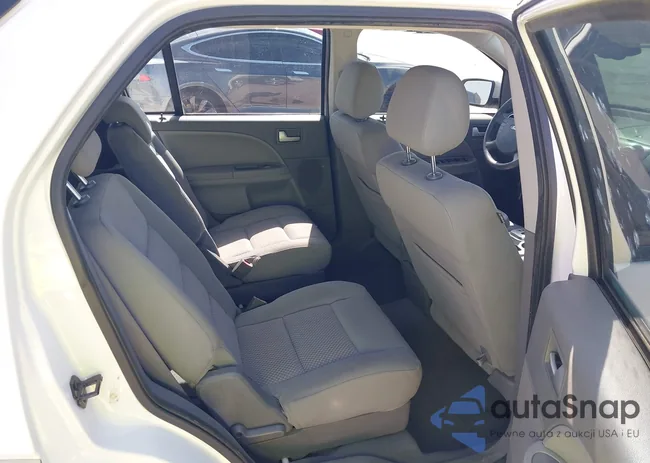 1FMDK02187GA35979: 41998912