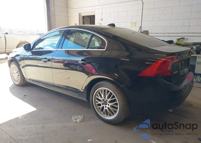 YV1902FH3B2003234: 41999081