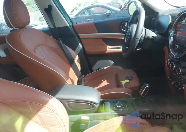 WMZ83BR09R3R52676: 41999086