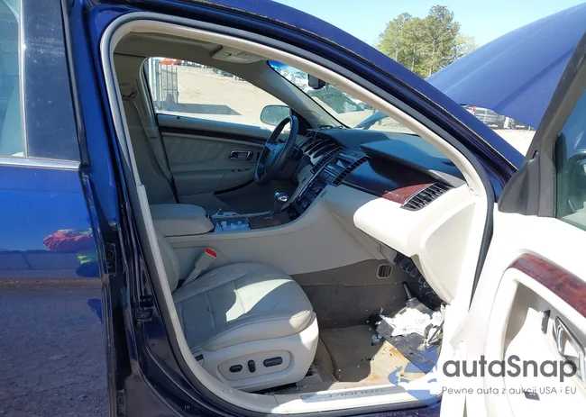 1FAHP2FW3BG147094: 41999475