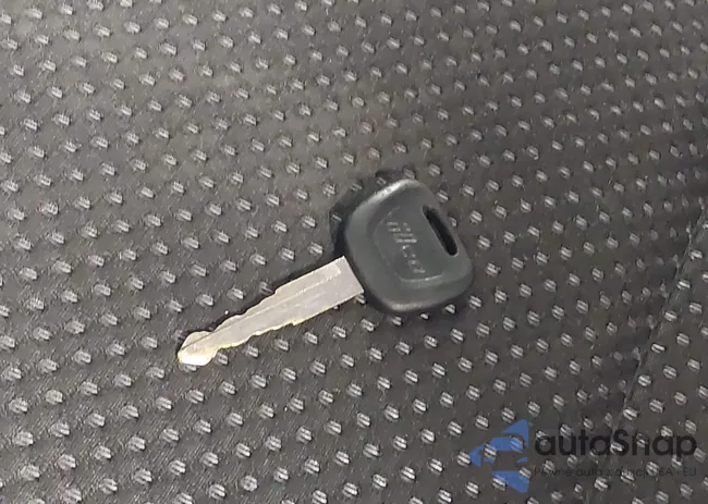 JS3TD941784101874: 41998700