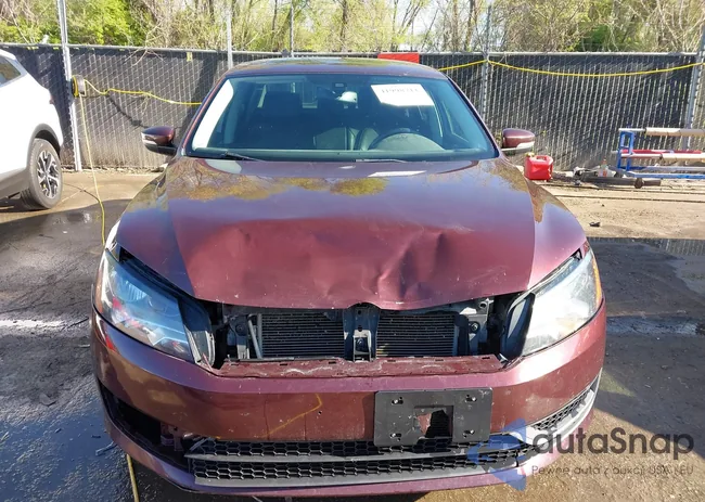 1VWBH7A38EC015013: 41998711