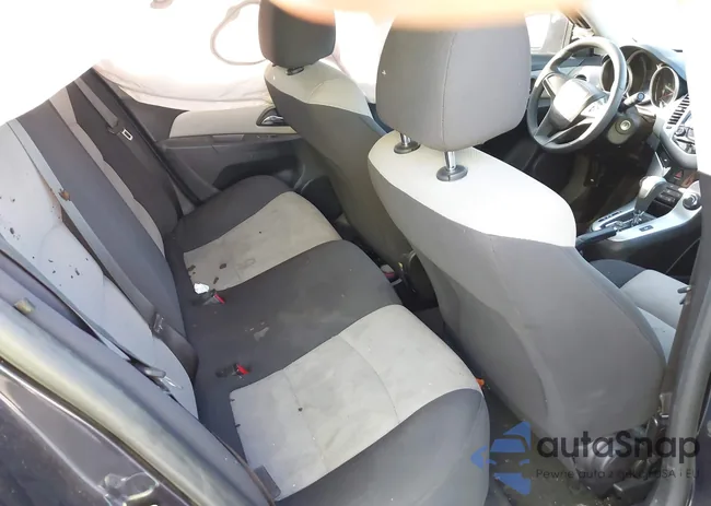 1G1PA5SH8F7200032: 41998814