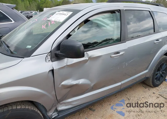 3C4PDCAB2LT273209: 41999912